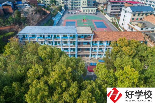 湖南鴻翔技工學校怎么樣？教學情況如何？