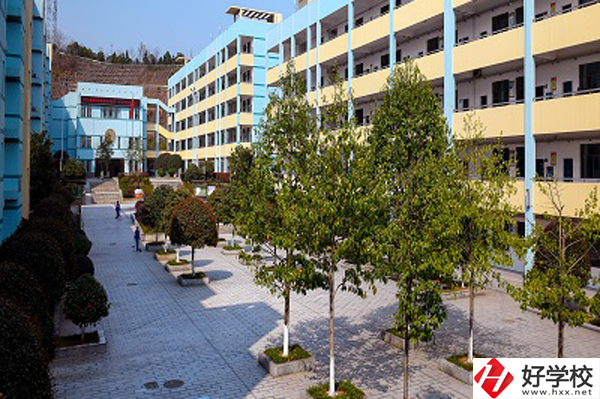 長(zhǎng)沙財(cái)經(jīng)學(xué)校有哪些專(zhuān)業(yè)？