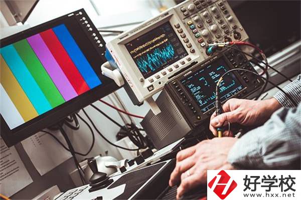 衡陽技校學(xué)什么專業(yè)比較好？學(xué)哪些專業(yè)最吃香?