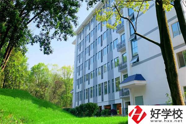 岳陽(yáng)有哪些招收初中生的公辦大專？招生專業(yè)有哪些？