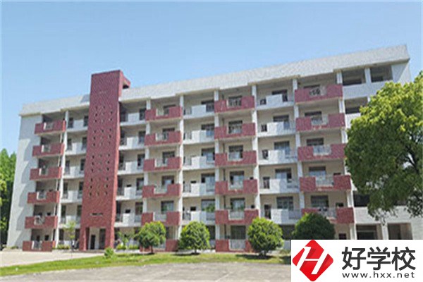 長(zhǎng)沙適合初中畢業(yè)生的技校有哪些？可以學(xué)什么專業(yè)？