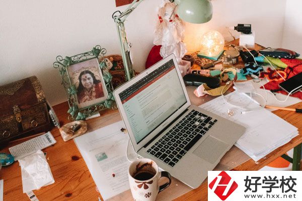 宜章縣中等職業(yè)技術(shù)學(xué)校好不好？讀了有出息嗎？