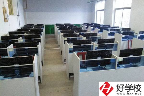 岳陽(yáng)這3所民辦中職學(xué)校比較好，你中意哪一所？