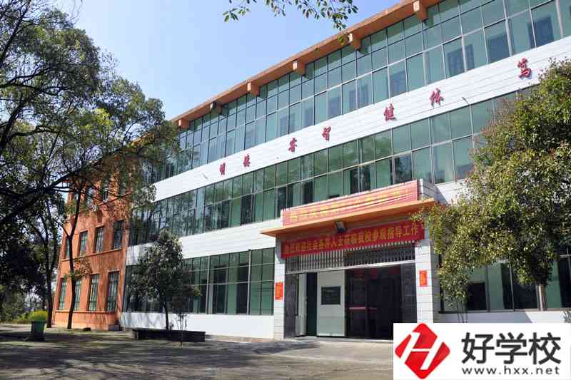衡陽蔡倫科技中等職業(yè)學(xué)校有哪些招生專業(yè)？如何收費？