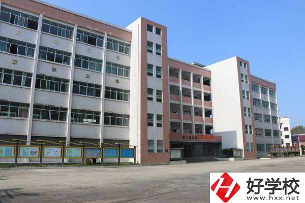 邵陽有適合男生學習的專業(yè)嗎？有什么學校推薦？