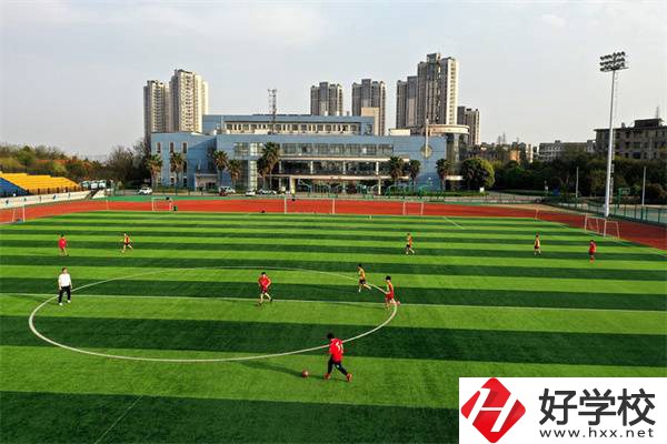 湘潭工業(yè)中職學(xué)校哪所最好？什么專(zhuān)業(yè)最有特色？