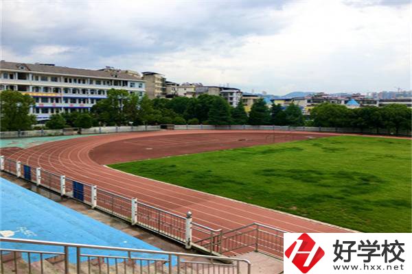 郴州私立職校的學(xué)費(fèi)是多少？有收費(fèi)便宜的嗎？