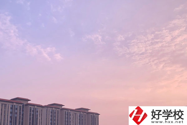 想在常德讀中專，有哪些比較好的學(xué)校推薦？