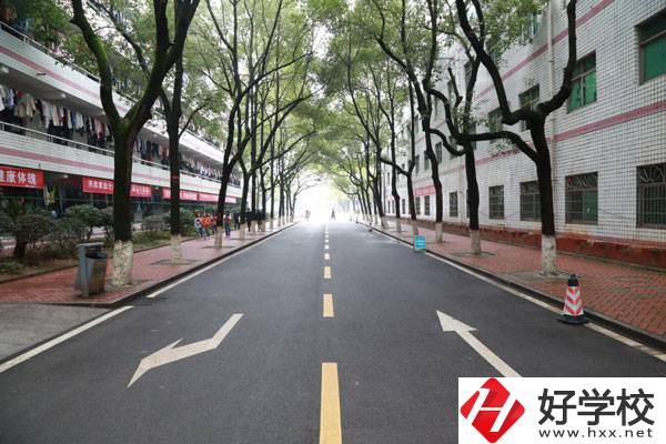 湖南現(xiàn)代物流職院環(huán)境如何？辦學(xué)優(yōu)勢(shì)在哪？
