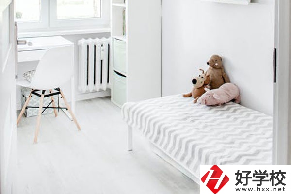 郴州科龍職業(yè)技術(shù)學(xué)校宿舍怎么樣？環(huán)境好不好？