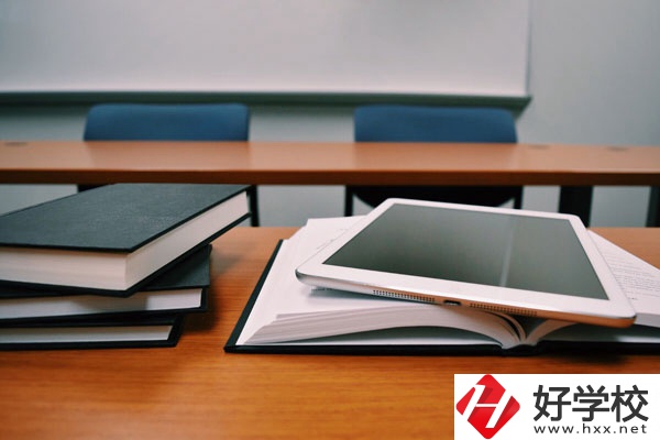 懷化哪一所學(xué)校女生最多？最受女生歡迎的專業(yè)是什么？