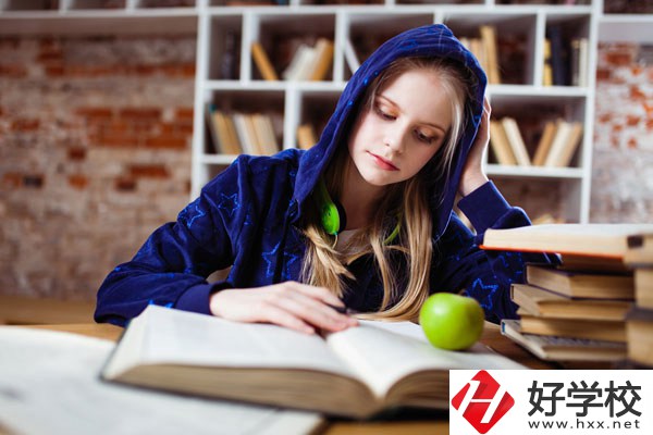 南岳區(qū)職業(yè)中等專業(yè)學校有哪些專業(yè)？