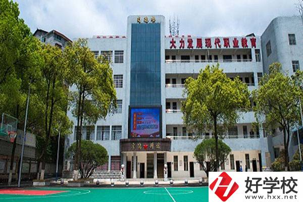 懷化市旅游學(xué)校有哪些專業(yè)？就業(yè)方向如何？