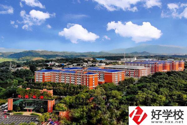 湖南有什么中專學?？梢詫W醫(yī)?中職學醫(yī)要提高學歷嗎?