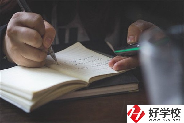 湖南職校讀3+2好還是五年一貫制好？