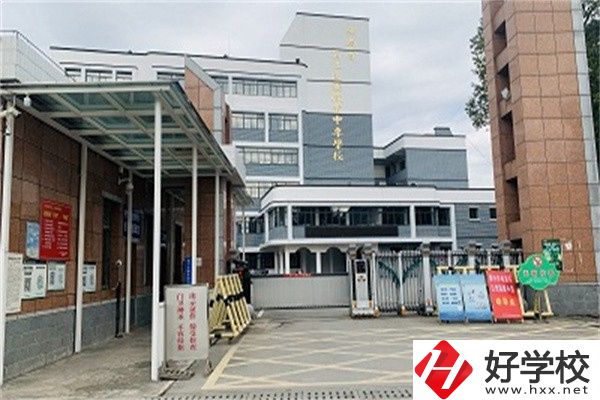 懷化有3+2分段制的中專(zhuān)嗎？對(duì)口專(zhuān)業(yè)好就業(yè)嗎？