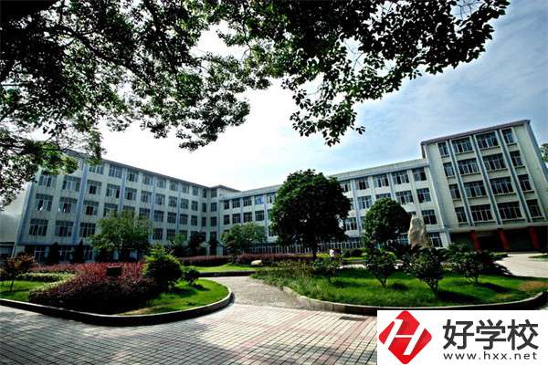 岳陽排名靠前的中專學校有哪些？學校具體位置在哪里？