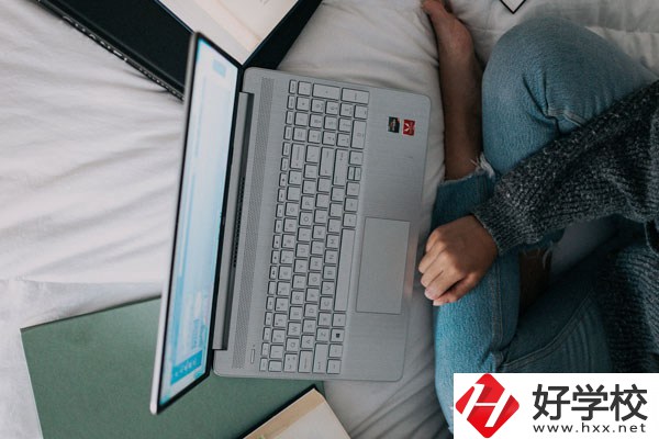 湖南省道縣師范學(xué)校好不好？什么專業(yè)女生最多？