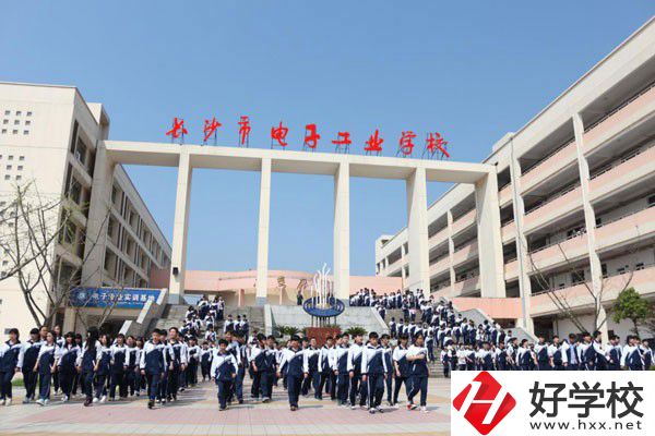 長(zhǎng)沙可以學(xué)電子商務(wù)專業(yè)的中職學(xué)校有哪些？