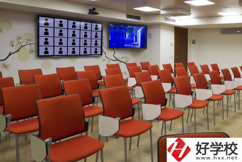 平江縣職業(yè)學(xué)院會計專業(yè)怎么樣？就業(yè)方向有哪些？