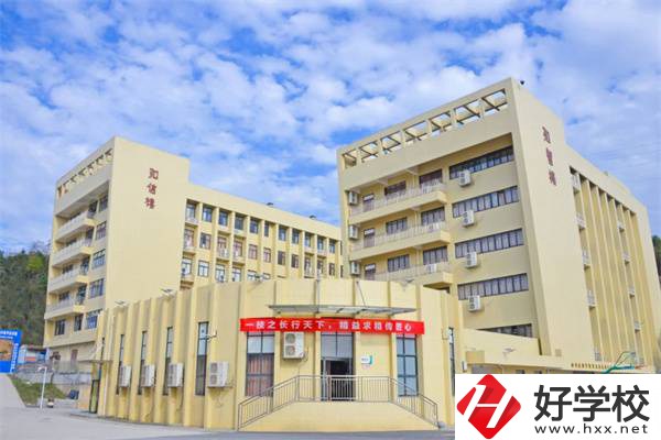 郴州技師學(xué)院辦學(xué)條件好嗎？開設(shè)有什么專業(yè)？