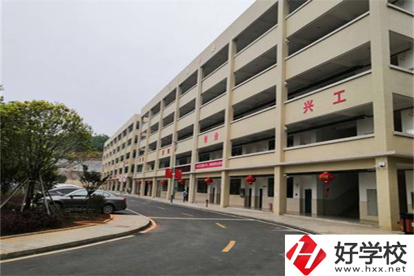 臨武縣職業(yè)中專有哪些專業(yè)？哪個專業(yè)比較好？