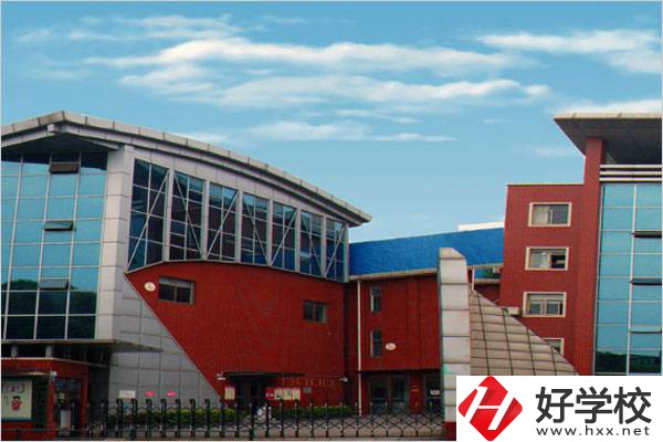 為什么選擇湖南長沙藝術學校？一定要看這4點！