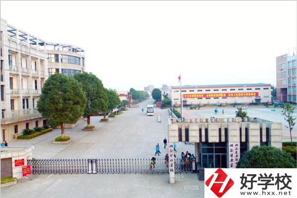 湖南醫(yī)衛(wèi)類中專有哪些？學(xué)校開設(shè)了什么專業(yè)？