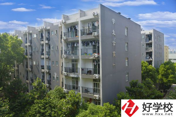 長沙高新技術(shù)工程學(xué)校環(huán)境如何？辦學(xué)優(yōu)勢在哪？