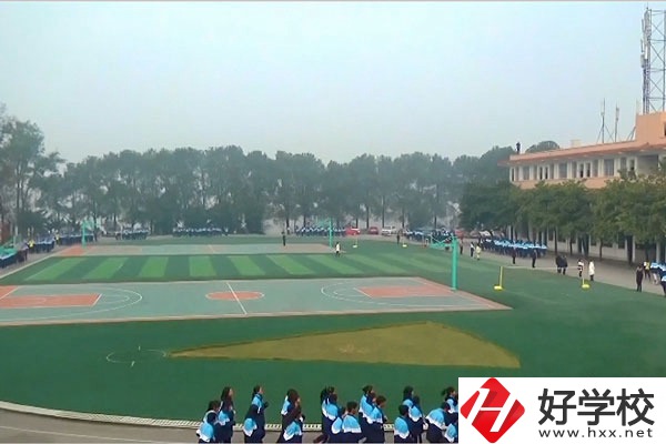 懷化市中方縣中專是公辦還是民辦的？有什么專業(yè)？
