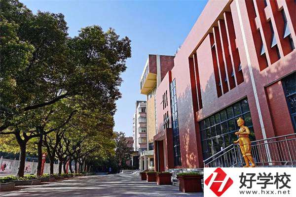 湖南建筑高級技工學(xué)校是公辦嗎？辦學(xué)怎么樣？