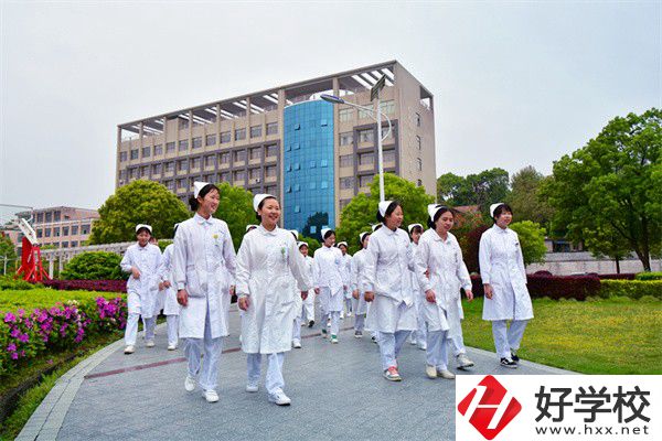 衡陽(yáng)辦學(xué)規(guī)模排前三的中專(zhuān)是哪幾所？有什么辦學(xué)特色？