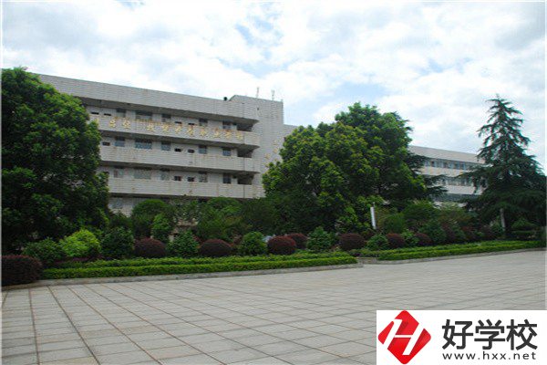 郴州市第一職業(yè)中專有多大？環(huán)境如何？