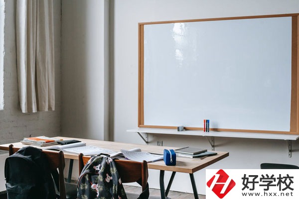 株洲市生物工程中專學校有哪些專業(yè)？怎么選好呢？
