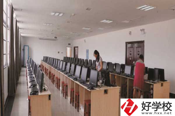 湘西州經(jīng)濟(jì)貿(mào)易學(xué)校有哪些招生專業(yè)？