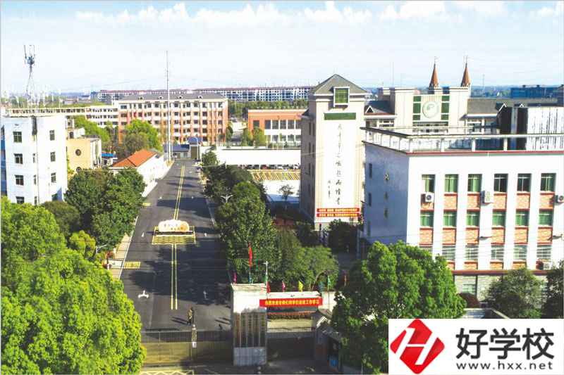 益陽市衛(wèi)生職業(yè)技術(shù)學(xué)院專業(yè)收費情況怎么樣？