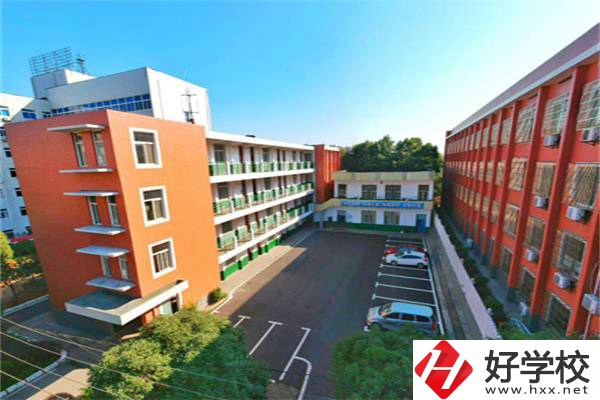 中國水電八局高級技工學(xué)校是所什么學(xué)校？有什么優(yōu)勢？