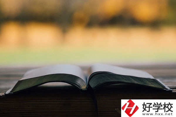 寧遠縣九峰職業(yè)中專學校好不好？宿舍怎么樣？