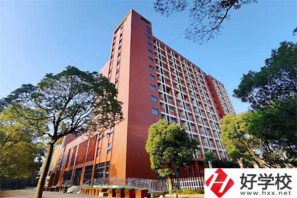湖南建筑高級技工學(xué)校是公辦嗎？辦學(xué)怎么樣？
