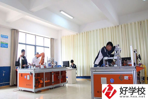 湘潭縣職業(yè)技術(shù)學(xué)校有哪些辦學(xué)特色，招生要求有哪些？
