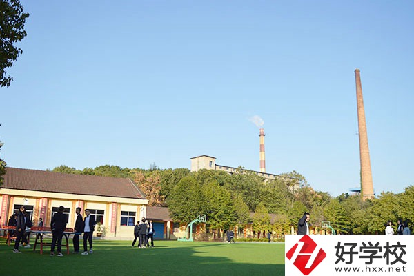 常德海乘職業(yè)學(xué)校運(yùn)動(dòng)場