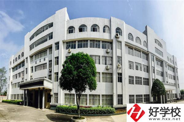 婁底市最好的公辦中專是哪所？有什么辦學特色？