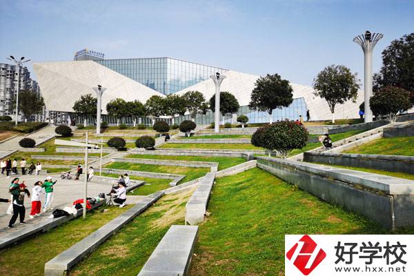 寧鄉(xiāng)有哪些民辦的中職學(xué)校？
