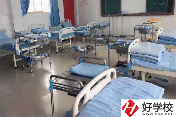 在邵陽就讀衛(wèi)校學(xué)什么專業(yè)好？有哪些學(xué)校可以推薦？