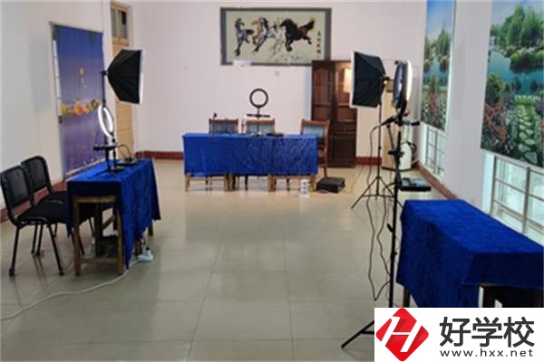湘潭縣科旺中等職業(yè)技術(shù)學(xué)校實(shí)訓(xùn)室