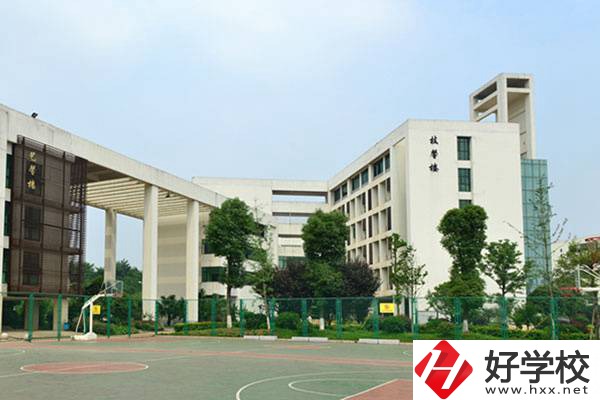 在長(zhǎng)沙就讀師范中專(zhuān)錄取分?jǐn)?shù)高嗎？有哪些學(xué)校可以推薦？