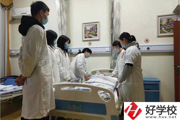 往屆初中畢業(yè)生也能讀中專嗎？湖南有哪些合適的學(xué)校？