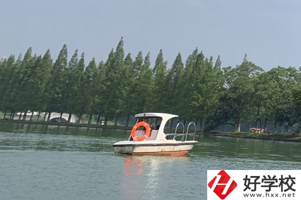張家界有哪些比較好的中專？可以學(xué)什么專業(yè)？