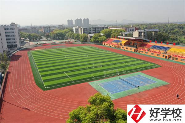 長沙市望城區(qū)職業(yè)中等專業(yè)學(xué)校收費(fèi)標(biāo)準(zhǔn)如何？