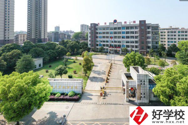 想學汽修類專業(yè)，湖南這三所學校都可以！